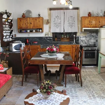 Traditional House Maria Feriehus